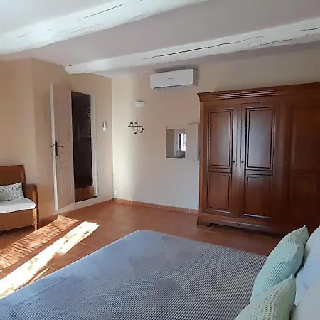 Guest house Des Vergers 3*